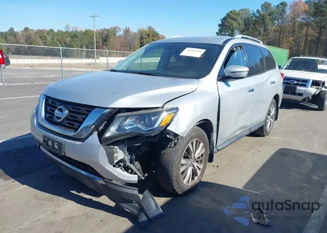 2019 Nissan Pathfinder S z USA, uszkodzony, nr VIN 5N1DR2MN5KC635155